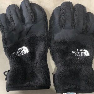 Women’s North Face Gloves